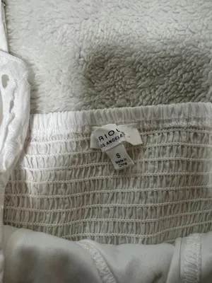 White ruffle top thumbnail 2