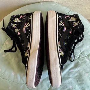 Vans x Disney Pixar Toy Story Sk8-Hi Reissue "Buzz Lightyear" Women’s size 7 thumbnail 2