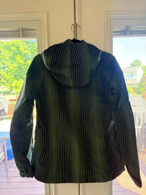 Burton women’s AK jacket thumbnail 2