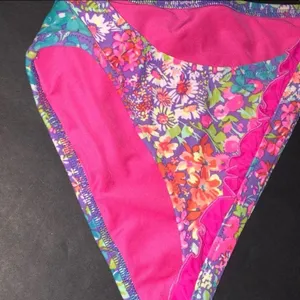 Victoria's Secret Bikini Bottom thumbnail 4