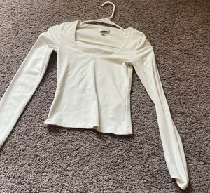 Contour Aritzia thumbnail 1