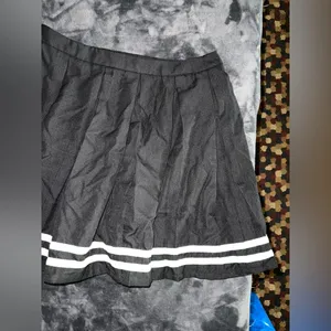 Hot Topic Black Pleated Cheer Skirt Size Large New with tag thumbnail 10