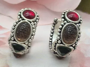 Liz Claiborne Cute Brushed Silver Tone Hoop Earrings Gemstone Accents Western thumbnail 1