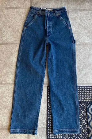 Levi’s Ribcage Jeans thumbnail 1
