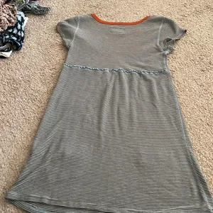 Adorable Hurley dress thumbnail 4