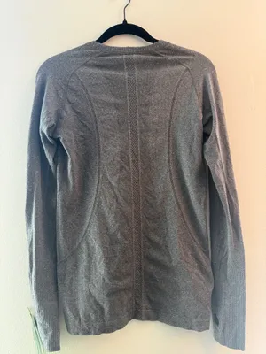 Lululemon Long Sleeve Swiftly Tech thumbnail 2