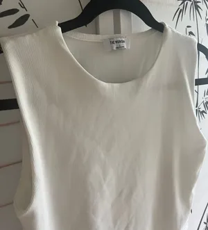 White top Size L thumbnail 1