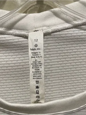Lululemon Long Sleeve Athletic Top White Women Size 12 Thumbhole Lightweight thumbnail 4