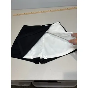 Superdown Revolve NWOT Aaleyah Colorblock Wrap Skort M Black White Skirt Shorts thumbnail 5