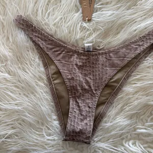 Skims Swim Cheeky Tanga Bottom Dune Crocodile Print Size Large thumbnail 6