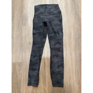 Lululemon Wunder Under HR Tight 25'' Lux‎ LW5BSPS Womens sz 4 Grey Camo Leggings thumbnail 3