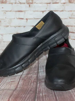 Skechers Work Women's Relaxed Fit Slip Resistant Work Shoe Black Size 8 thumbnail 2