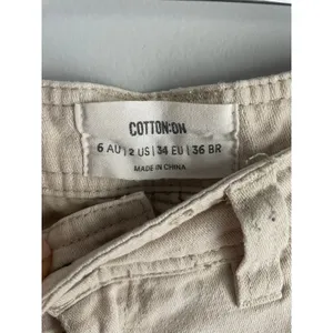 Cotton On Cream Cargo Pants - US Size 2 (XS) Pockets Minimalist Neutral Gorpcore thumbnail 2