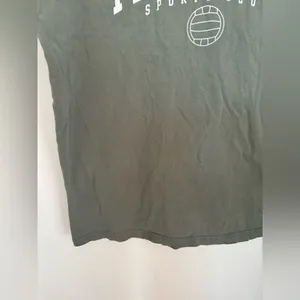 Abercrombie & Fitch Montauk Sports Club Graphic Tee Small Green thumbnail 6