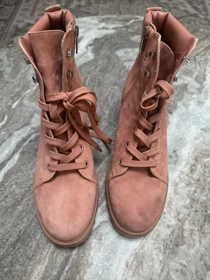 Vince Camuto Leather Suede Lace-Up Ankle Boots Gaviana Dermy Pink Sz 8.5 thumbnail 4