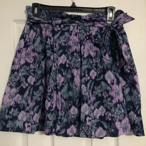 Old navy paper bag ruffle abstract‎ floral skirt women’s size 2 with belt thumbnail 3