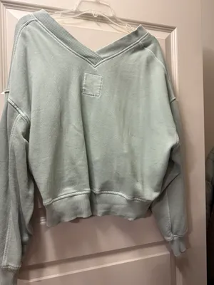 American Eagle Aerie Cropped Sweater And Sweatpants thumbnail 4