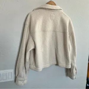 Abercrombie & Fitch Cropped Sherpa Boucle Teddy Jacket thumbnail 8