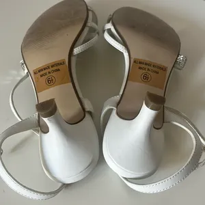 Classified Strappy Kitten Heels in White Silver Women's Size 6.5 thumbnail 5