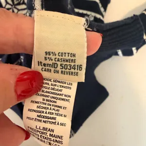 LL Bean Womens Cotton Cashmere Sweater Navy Blue White Fair Isle Turtleneck thumbnail 2