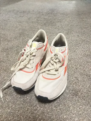 Reebok Sneakers thumbnail 2
