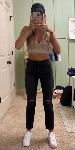 American Eagle Black Mom Jeans thumbnail 1