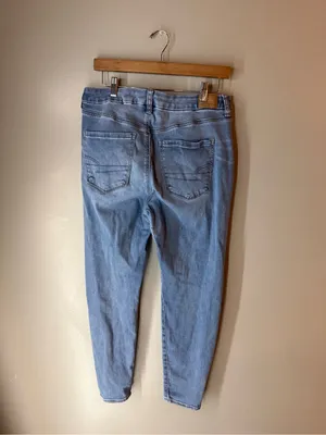 American Eagle Curvy High-Rise Jegging Light Wash Jeans thumbnail 4