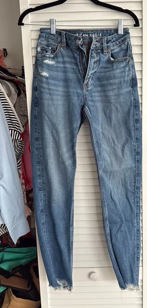 American Eagle Jeans thumbnail 1