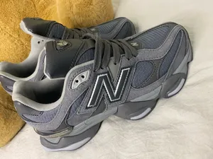 New Balance 9060 Running Shoes Womens Women’s Size 7.5 Mens 5.5 thumbnail 1