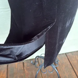 Rumored “Runaway” Black Velvet Midi Dress thumbnail 6