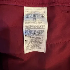 Old Navy Burgundy Dress Pants Women’s Size 12 Straight Leg Career Work Slacks thumbnail 4