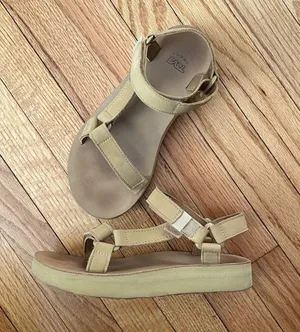 Teva Midform Universal Leather Sandals DSND hiking outdoor sport active daily wear Leather Upper Universal strapping system Sandal Leather footbed: Cushioned EVA thumbnail 1