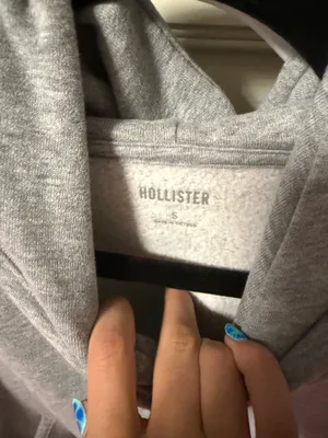 Hollister gray hoodie thumbnail 3