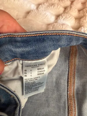 American Eagle Ripped Skinny Jeans thumbnail 3