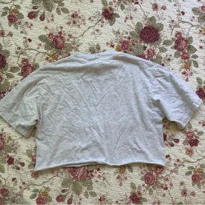 Vintage Winnie the Pooh Disney Graphic Tee thumbnail 2