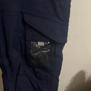 Burton’s Snowboard Women’s Pants thumbnail 2