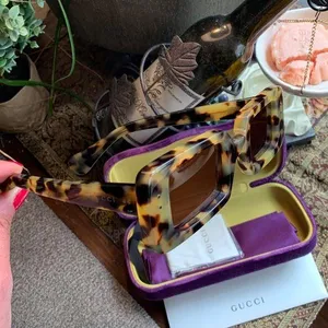 Authentic GUCCI 48mm Rectangular Tortoise Acetate sunglasses thumbnail 2