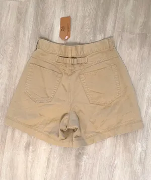 Essential Shorts thumbnail 2