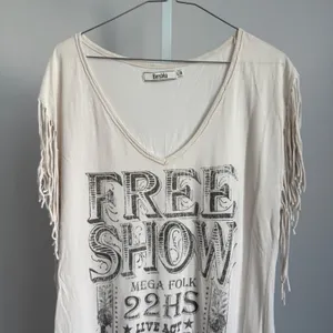 Bershka‎ Womens Large Fringe Tunic Top Free Show Graphic Bohemian Festival thumbnail 2