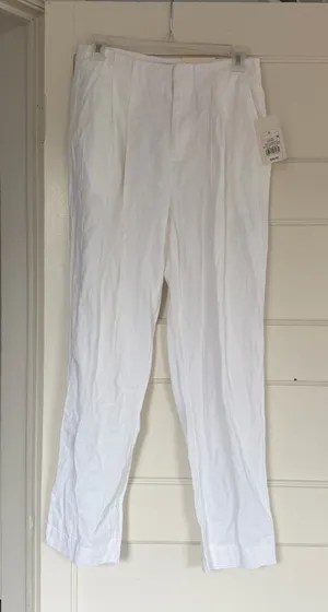 New Tapered White linen Pants thumbnail 1