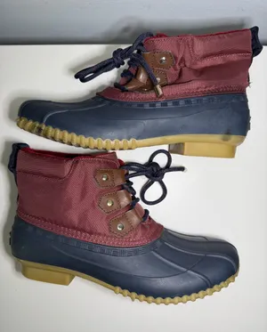 Tommy Hilfiger Womens Boots Outdoors Quilted Duck Boots Maroon Navy size 6 thumbnail 1