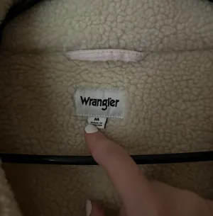 Wrangler Pink Corduroy Trucker Jacket thumbnail 3