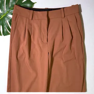 Aritzia Sunday Best Harvey Pants in Epicurean Brown thumbnail 8