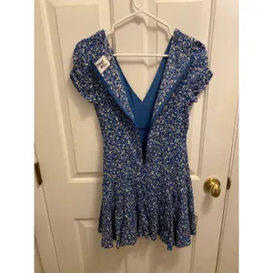 Princess Polly Women Blue Floral Short Sleeve V-Neck The Sting Mini Dress Size 2 thumbnail 5