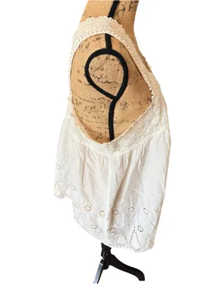 American Eagle Outfitters Eyelet Tank Top Women's Size XL White thumbnail 3
