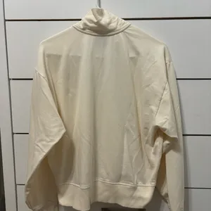 The North Face 1/4 Zip Pullover thumbnail 3