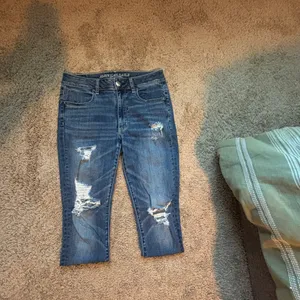 American Eagle Outfitters Women's Ripped Dark Blue jegging Jeans thumbnail 2