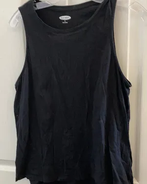 FINAL MARKDOWN Old navy tank top medium thumbnail 1
