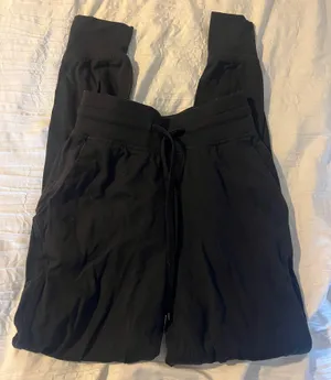 Lululemon joggers  thumbnail 4