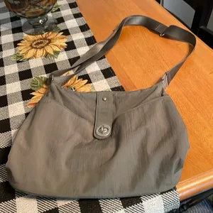 Baggallini Women’s Gray 11”x15” Adjustable Strap Crossbody Bag thumbnail 1